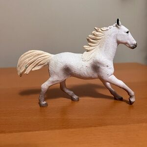 Terra By Battat horse  Toy